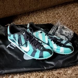 Distance track shoes